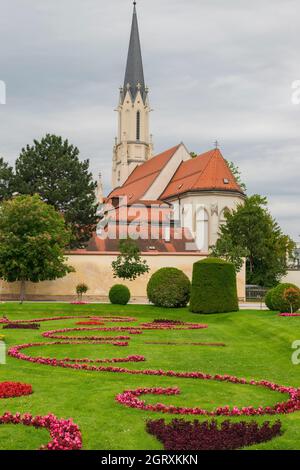 31 mai 2019 Vienne, Autriche - Pfarre Maria Hietzing, une église paroissiale en face des jardins de Schönbrunn Banque D'Images