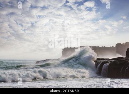 Plage de Klayar sur l'océan Indien, Indonésie Java Banque D'Images