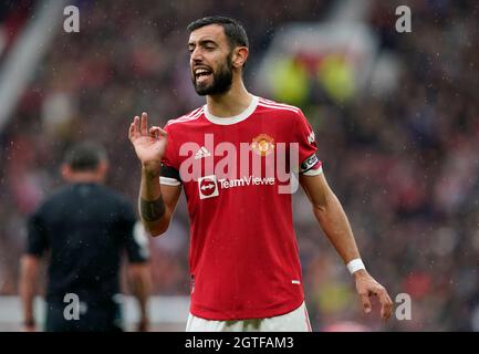 Manchester, Royaume-Uni. 2 octobre 2021. Bruno Fernandes, de Manchester United, dirige le match de la Premier League à Old Trafford, Manchester. Le crédit photo devrait se lire: Andrew Yates / Sportimage Banque D'Images