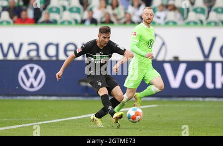 Wolfsburg, Allemagne. 02e octobre 2021. Firo 1er Bundesliga. 2021/2022 Soccer: Fuvuball: 02.10.2021 VfL Wolfsburg - BMG Borussia MV? Nchengladbach Borussia Monchengladbach Gladbach BMG Joe Scally, but, hit, 1: 3 crédit: dpa/Alay Live News Banque D'Images