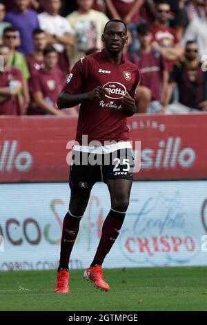 Stade Arechi, Salerno, Italie. 2 octobre 2021. Série A football, Salernitana versus Gênes : Simy of Salernitana Credit: Action plus Sports/Alay Live News Banque D'Images