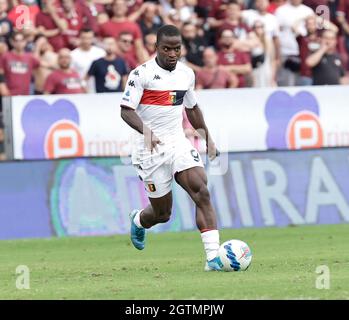 Stade Arechi, Salerno, Italie. 2 octobre 2021. Serie A football, Salernitana versus Gênes : Felipe Caicedo de Gênes crédit: Action plus Sports/Alamy Live News Banque D'Images