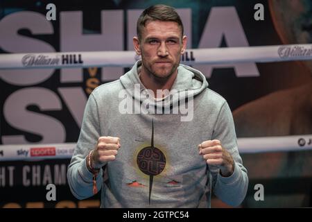 Le boxeur Callum Smith travaille pour la presse au 02 avant le match de samedi qui aura lieu au stade Tottenham Hotspur. Londres, Royaume-Uni. Banque D'Images