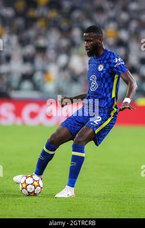 Antonio Rudiger du Chelsea FC vu en action lors de l'UEFA Champions League 2021/22 Group Stage - match de football du Groupe H entre le Juventus FC et le Chelsea FC au stade Allianz de Turin.(score final ; Juventus FC1:0 Chelsea FC) Banque D'Images