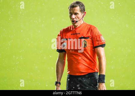 SINT-TRUIDEN, BELGIQUE - 2 OCTOBRE : arbitre Jan Boterberg lors du match de Jupiler Pro League entre Sint-Truidense VV et KV Oostende à Stayen le 2 octobre 2021 à Sint-Truiden, Belgique (photo de Joris Verwijst/Orange Pictures) Banque D'Images