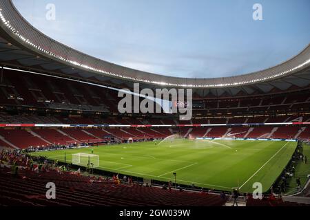 Madrid, Espagne. 2 octobre 2021. Vue générale du stade Wanda Metropolitano devant le match de la Liga entre l'Atlético de Madrid et le FC Barcelone à Madrid, Espagne. Crédit : Isabel Infantes/Alay Live News Banque D'Images