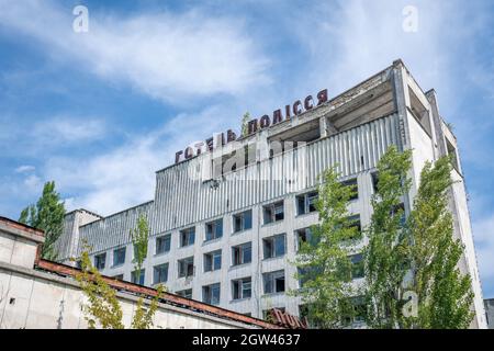 Abandonné hôtel Polissya - texte dit: Hôtel Polissya - Pripyat, zone d'exclusion de Tchernobyl, Ukraine Banque D'Images