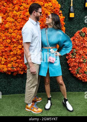 PACIFIC PALISADES, LOS ANGELES, CALIFORNIE, États-Unis - OCTOBRE 02 : l'acteur Bryan Greenberg et la femme/actrice Jamie Chung arrivent au Veuve Clicquot Polo Classic Los Angeles 2021 qui s'est tenu au parc historique national Will Rogers le 2 octobre 2021 à Pacific Palisades, Los Angeles, Californie, États-Unis. (Photo de Xavier Collin/image Press Agency) Banque D'Images