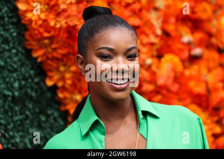 PACIFIC PALISADES, LOS ANGELES, CALIFORNIE, États-Unis - OCTOBRE 02 : l'actrice Gabrielle Union portant une robe Valentino arrive au Veuve Clicquot Polo Classic Los Angeles 2021 qui s'est tenu au parc historique national Will Rogers le 2 octobre 2021 à Pacific Palisades, Los Angeles, Californie, États-Unis. (Photo de Xavier Collin/image Press Agency) Banque D'Images