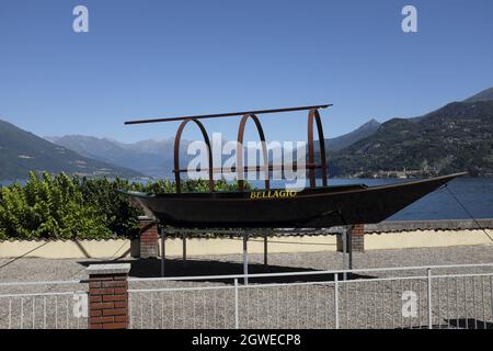 Le bateau traditionnel du lac de Côme appelé Lucia. Banque D'Images