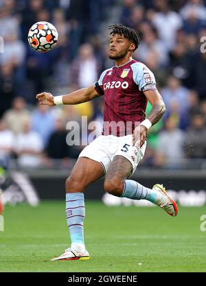 Tyrone Mings d'Aston Villa en action pendant le match de la Premier League au Tottenham Hotspur Stadium, Londres. Date de la photo: Dimanche 3 octobre 2021. Banque D'Images