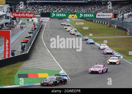 03.10.2021, Hockenheimring, Hockenheim, DTM 2021, Hockenheimring, 01.10. - 03.10.2021, en photo, départ de la course : Mike Rockenfeller (DEU # 9), Team Abt Sportsline, Maximilian Gotz (GER # 4), Mercedes-AMG Team HRT, Daniel Juncadella (ESP # 8), Mercedes AMG Team GruppeM Racing, Sophia Florsch (DEU # 99), Team ABT Sportsline, Lucas di Grassi (37) Audi R8 LMS GT3, Timo Glolock (DEU # 16), Rowe Racing Banque D'Images