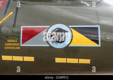 Insigne d'un avion de frappe britannique GR.5 Harrier II dans le musée de l'air et de l'espace de Pima, Tucson, Arizona.
