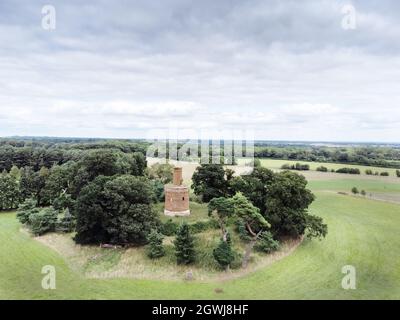 Image de paysage depuis le dessus de la Tour Bourbon près des jardins stowe dans la campagne de Buckingham en angleterre. A été construit comme une maison pour l'estat Banque D'Images