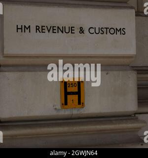 Inscription sur le mur de HM Revenue & Customs Banque D'Images