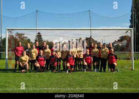 Strood, Royaume-Uni. 03ème octobre 2021. Photo de l'équipe de Gillingham lors du match de première catégorie de la Ligue nationale des femmes de la FA entre Gillingham et Portsmouth au Rochester United Sports Ground à Strood, en Angleterre. Crédit: SPP Sport presse photo. /Alamy Live News Banque D'Images