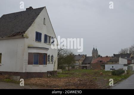 IMMERRATH, ALLEMAGNE - 06 janvier 2018: Maisons anciennes et bâtiments d'Immerath, Allemagne Banque D'Images