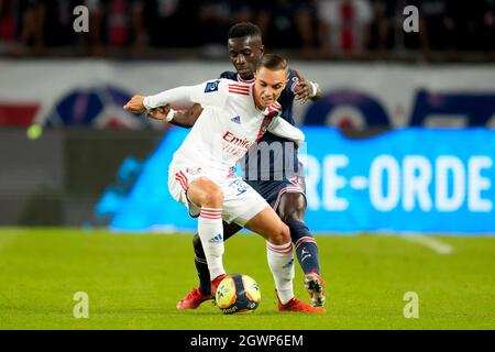 LYON, FRANCE - SEPTEMBRE 19 : Maxence Caqueret de l'Olympique Lyonnais lors du match de la Ligue 1 entre l'Olympique Lyonnais et Paris Saint-Germain au Parc Olympique Lyonnais le 19 septembre 2021 à Lyon (photo de Geert van Erven/Orange Pictures) Banque D'Images