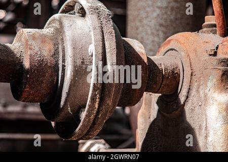 Machines dans une ancienne usine. Banque D'Images