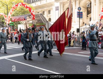 84e défilé annuel de la journée Pulaski à New York - 3 octobre 2021 Banque D'Images