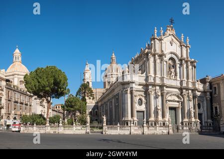 Cathédrale Saint-Agata sur la Piazza del Duomo à Catane, Sicile Banque D'Images