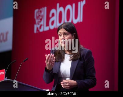 Lisa Nandy, Secrétaire d'État fantôme pour la mise à niveau, le logement, les communautés et les gouvernements locaux à la Conférence du Parti travailliste à Brighton. Banque D'Images