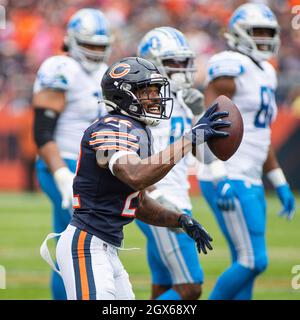 Chicago, Illinois, États-Unis. 03ème octobre 2021. - les ours #22 Kindle Vildor en action pendant le match NFL entre les Detroit Lions et les Chicago Bears au Soldier Field à Chicago, il. Photographe : Mike Wulf. Crédit : csm/Alay Live News Banque D'Images