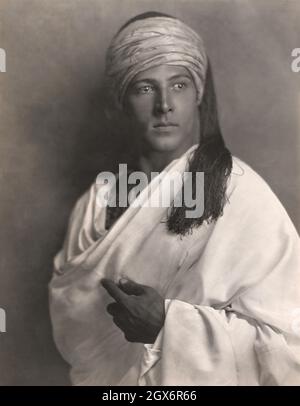 Rudolph Valentino, portrait publicitaire pour le film silencieux, 'The Sheik', Donald Biddle Keyes, Famous Players-Lasky, Paramount Pictures, 1921 Banque D'Images