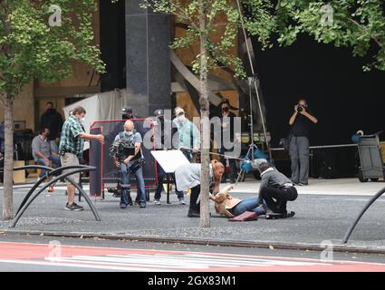 New York, NY, États-Unis. 4 octobre 2021. Third Avenue, New York, Etats-Unis, 04 octobre 2021 - Queen Latifahs pendant le tournage du spectacle CBS, The Equalizer, aujourd'hui sur Third Avenue à New York. Photo: Luiz Rampelotto/EuropaNewswire.CRÉDIT PHOTO OBLIGATOIRE. (Image de crédit : © Luiz Rampelotto/ZUMA Press Wire) Banque D'Images