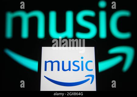 Ukraine. 05e octobre 2021. Sur cette photo, un logo Amazon Music s'affiche sur l'écran d'un smartphone. Crédit : SOPA Images Limited/Alamy Live News Banque D'Images