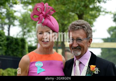 Eddie Jordan et Marie Jordan assistent au 2e jour de Royal Ascot le 19 juin 2013 Banque D'Images