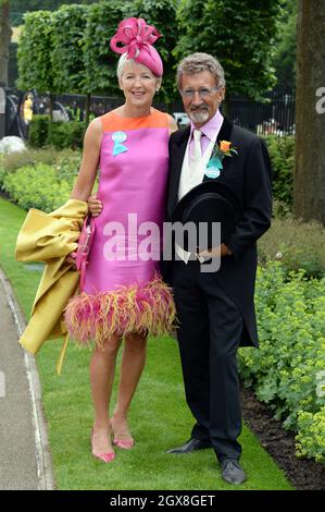 Eddie Jordan et Marie Jordan assistent au 2e jour de Royal Ascot le 19 juin 2013 Banque D'Images