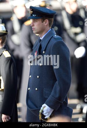 Le prince William, duc de Cambridge, assiste au service annuel du dimanche du souvenir au Cenotaph à Londres le 10 novembre.2013. Banque D'Images