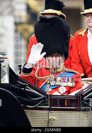 Le prince Philip, duc d'Édimbourg, assiste à la cérémonie de la Trooping de la couleur à Londres le 13 juin 2015. Banque D'Images