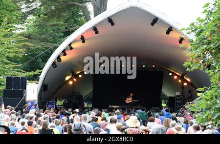 Vue générale du festival WOMAD qui s'est tenu à Charlton Park, Malmesbury, le 30 juillet 2016 Banque D'Images