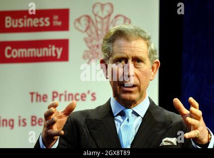 Le Prince Charles, Prince de Galles, prononce un discours pour souligner le 15e anniversaire de son initiative de voir est croyant au Wilton's Music Hall, à Wapping, dans l'est de Londres.Le Prince a visité le lieu, qui date des années 1850 et est la plus ancienne grande salle de musique au monde.Anwar Hussein/allactiondigital.com Banque D'Images