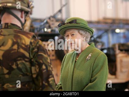 La reine Elizabeth ll visite la RAF Marham à Norfolk le 31 janvier 2006.Anwar Hussein/allactiondigital.com Banque D'Images