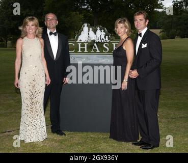 ANTHEA TURNER AVEC LA COMTESSE DE WESSEX ET GRANT BOVEY À L'ÉVÉNEMENT CARITATIF À SURREY. Banque D'Images