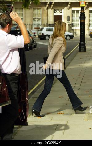 Gwyneth Paltrrow arrive chez Chris Martin à Londres. Banque D'Images