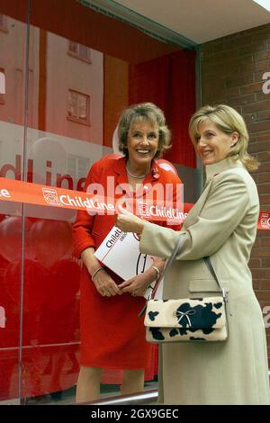 Ester Rantzen (fondateur et président de Childline Charity) à Londres ...