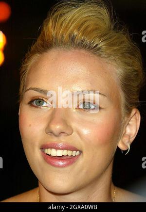 Scarlett Johansson à 'The London Party', une pré BAFTA Party au Middle Temple Hall dans la City de Londres. Banque D'Images