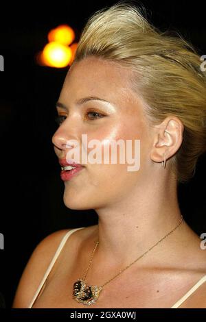 Scarlett Johansson à 'The London Party', une pré BAFTA Party au Middle Temple Hall dans la City de Londres. Banque D'Images