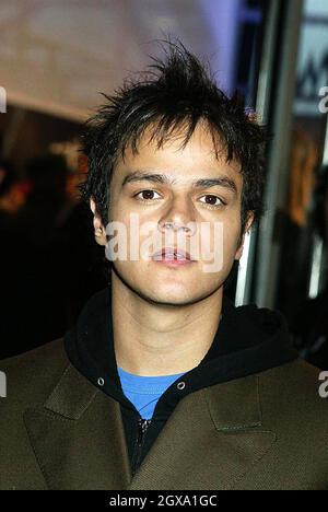 Jamie Cullum arrive aux Bits Awards 2004. Banque D'Images