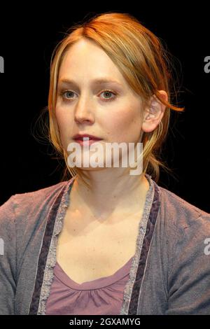 Hattie Morahan au théâtre d'art pour les cibles nécessaires jouer. Banque D'Images