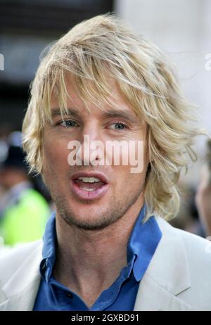 Owen Wilson à la première mondiale des Wedding Crashers, qui a été mis en scène à l'Odeon West End à Londres. Banque D'Images