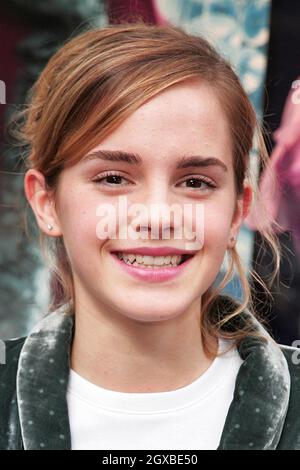 Emma Watson, alias Hermione Granger, a lancé la gamme Harry Potter et le gobelet du feu, ainsi que la gamme de vêtements et de vêtements à Marks and Spencer, Marble Arch, Londres. Banque D'Images