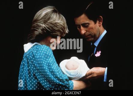 La princesse Diana et le prince Charles assistent à un jeune prince William à Auckland, en Nouvelle-Zélande Banque D'Images