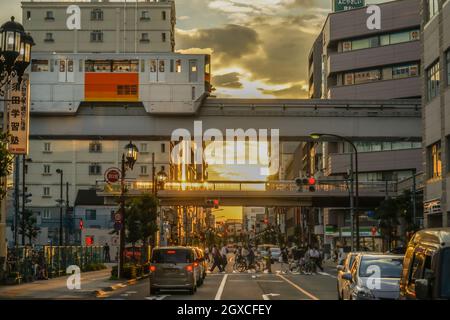 L'horizon de Tachikawa est illuminé au crépuscule. Lieu de tournage : Tokyo Tachikawa Banque D'Images