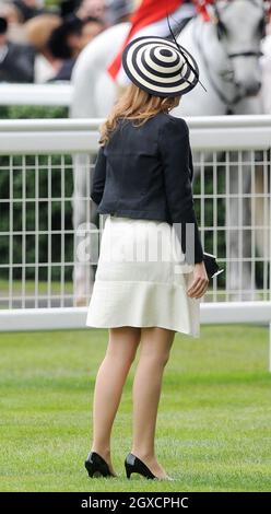 La princesse Beatrice participe à la Ladies Day of Royal Ascot à l'hippodrome d'Ascot Banque D'Images