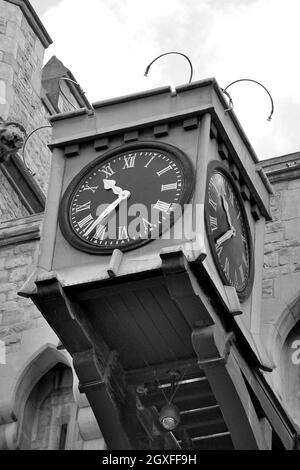 Vue extérieure du Tower of London Museum, Londres, Royaume-Uni Banque D'Images